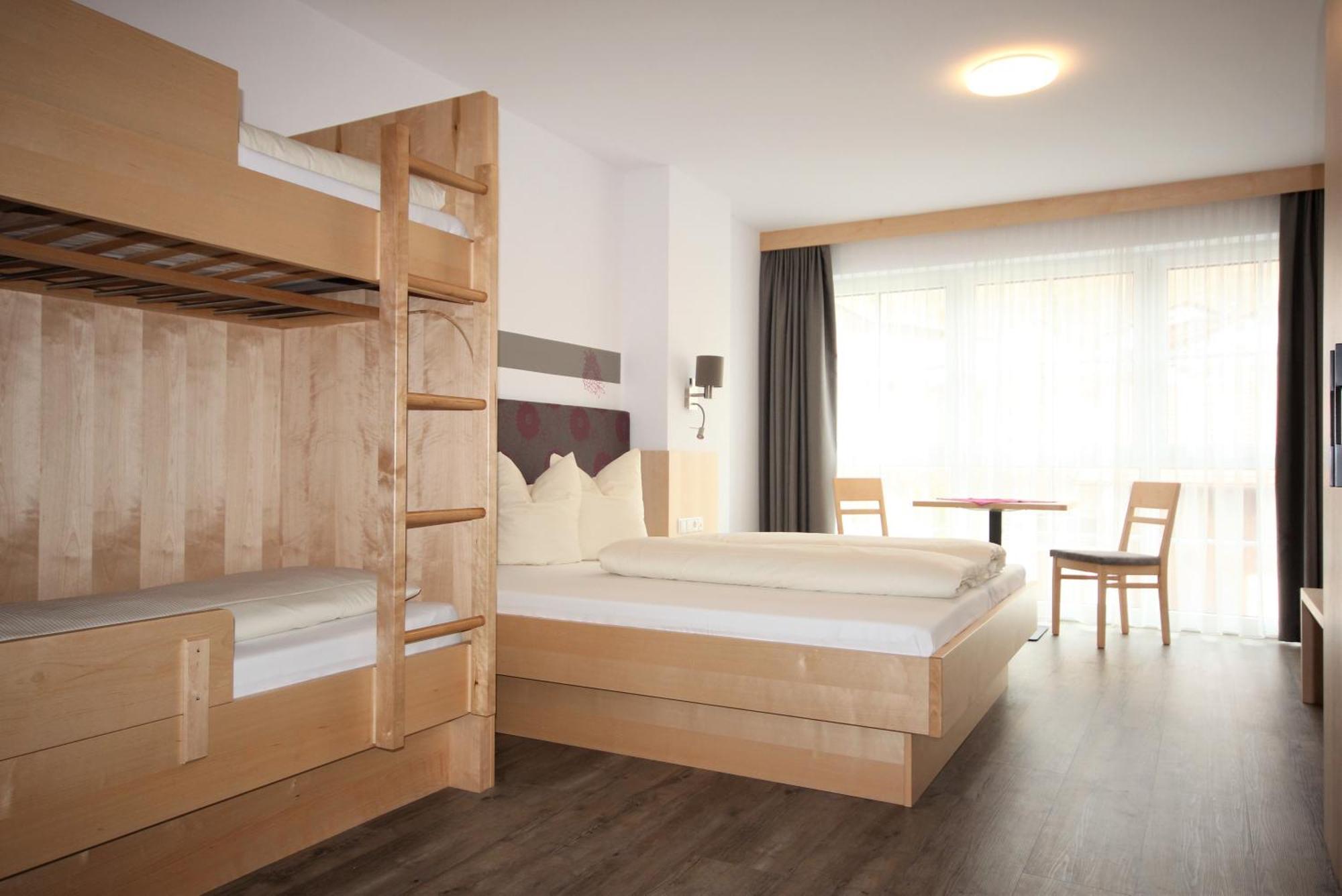 Kinderhotel Stefan فينس المظهر الخارجي الصورة