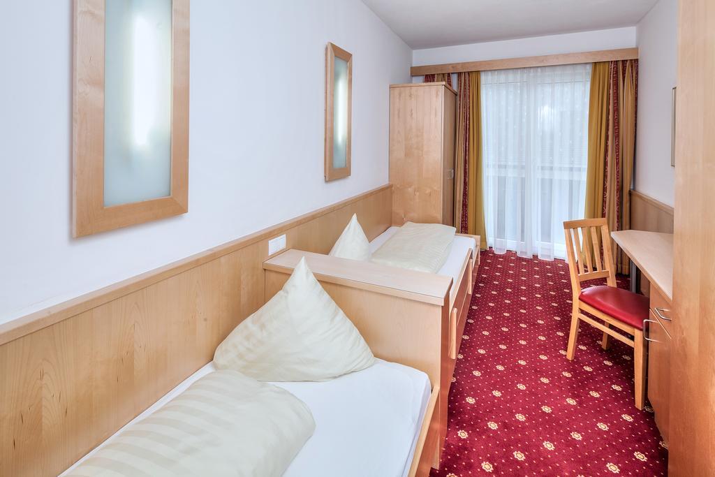 Kinderhotel Stefan فينس المظهر الخارجي الصورة
