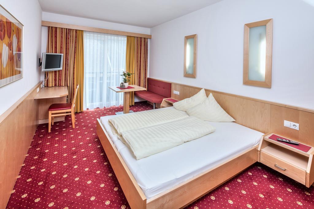 Kinderhotel Stefan فينس المظهر الخارجي الصورة